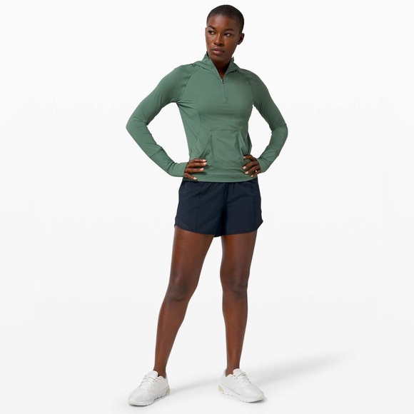 A Lululemon Hotty Hot Short *High-Rise Lined 4" - Picture 1 of 5